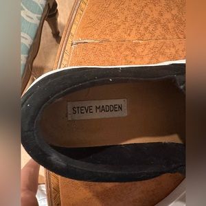 Steve Madden slip on sneakers